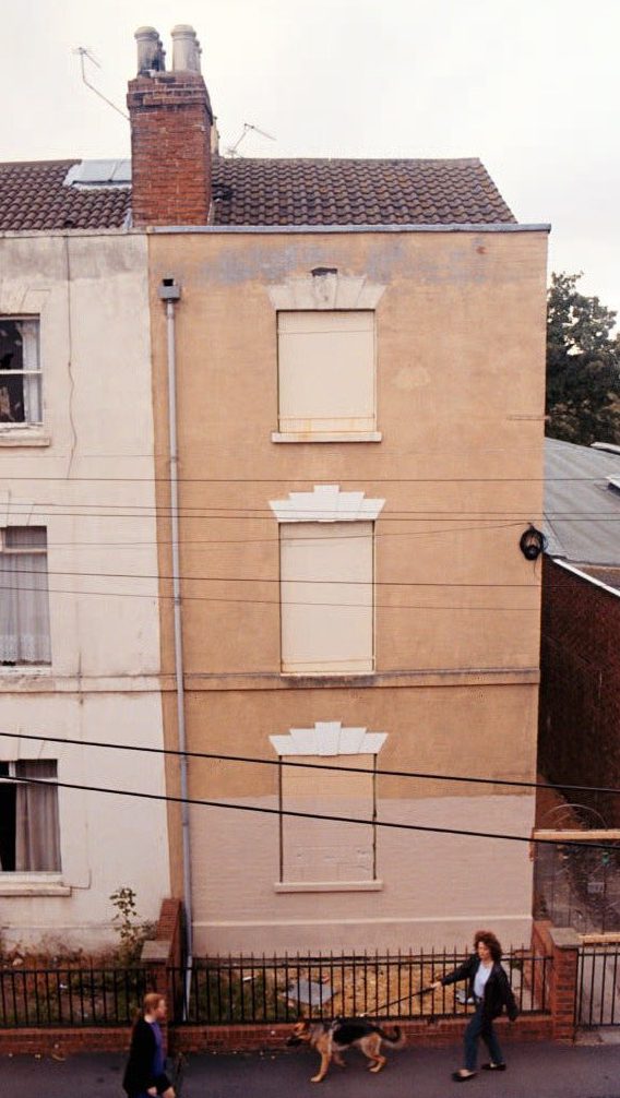 25 Cromwell Street