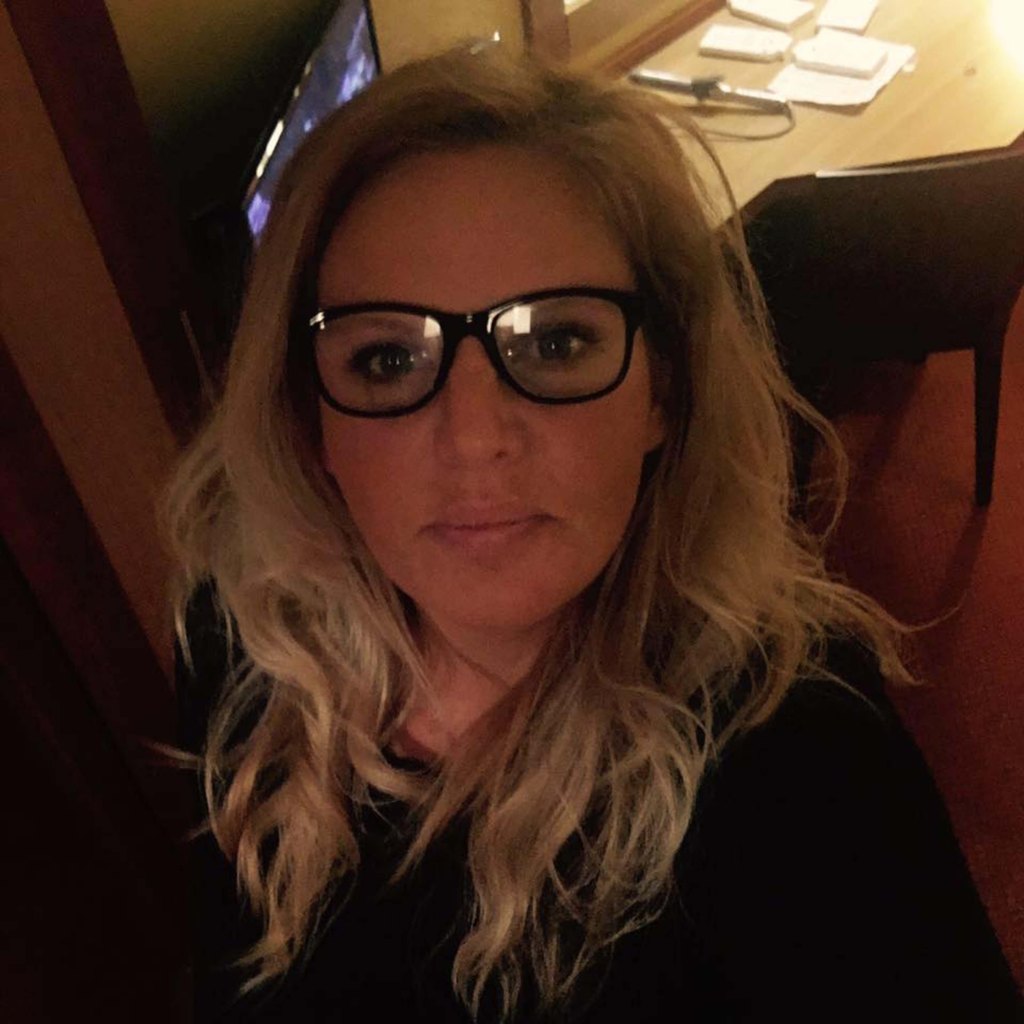 Mum Rachel Young was so exasperated by all the problems with her Mini Cooper she described it as 'Satanic' when she came to offer it for sale on eBay
