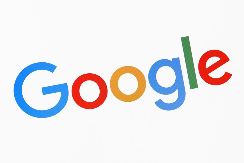 Android Pay from Google is a rival to Apple's "tap and pay" service