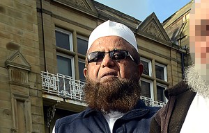 School run by conservative Muslim sect stopped watchdog from talking to pupils during inspection