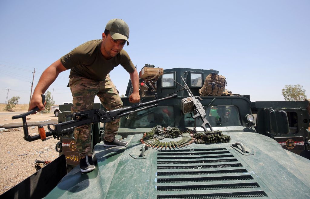A member of the Iraqi security forces mo