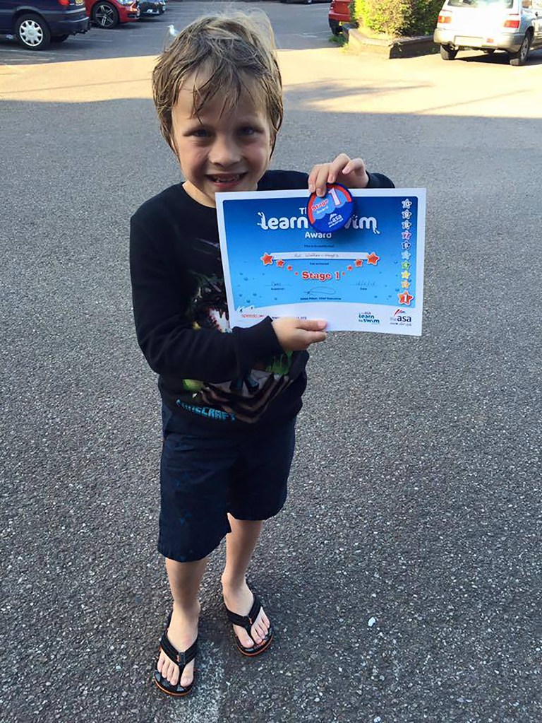 MUM SLAMS TERM TIME HOLS HYPOCRISY AS KIDS MISS CLASSES TO WASH CARS TO LINE SCHOOL'S COFFERS