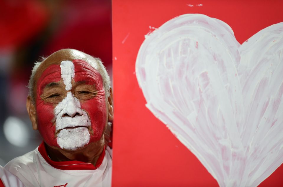Fans of Peru cheer their team during the Copa America Centenario match