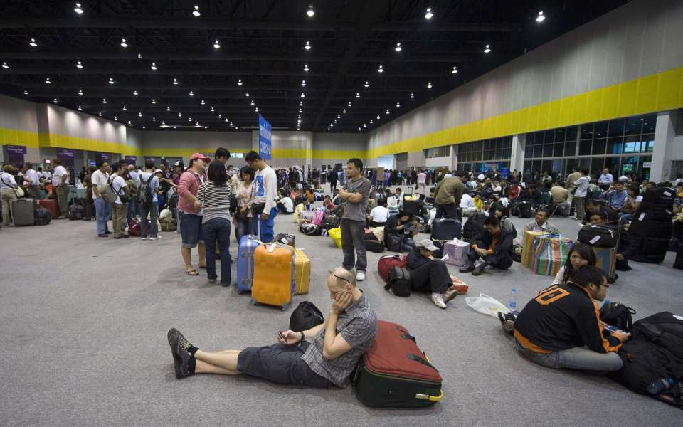 Steven Moody picked up the wrong suitcase at Bangkok Airport which turned out to contain £20,000 worth of diamonds
