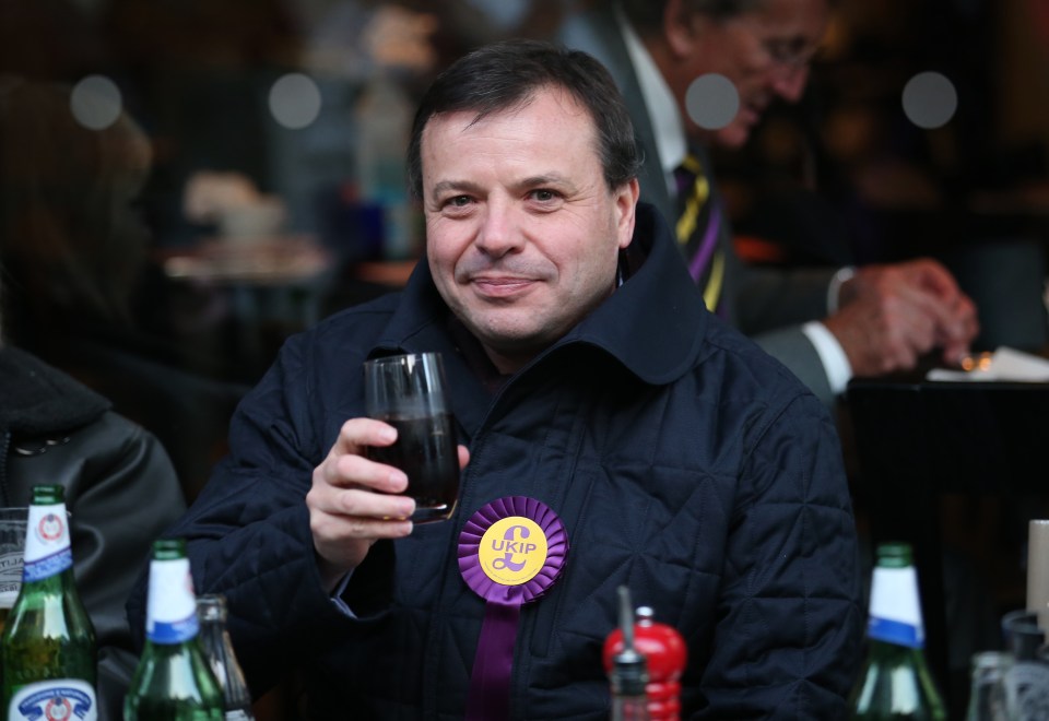 Aaron BanMr Farage's millionaire backer Arron Banks is said to be in talks with Warner Brosks legal challenge