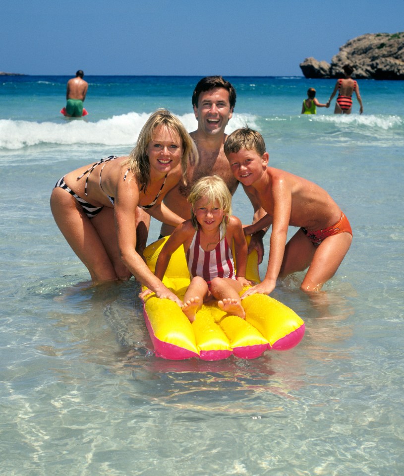 Happy smiling family on Holiday !