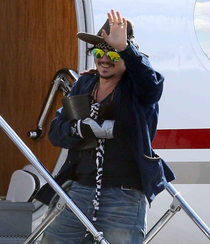 Johnny Depp Leaving Brisbane Airport With Injured Hand