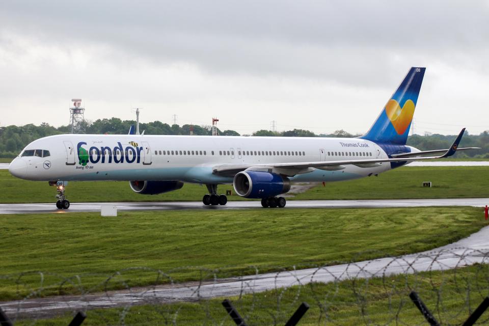 Passengers onboard the holiday jet which was grounded at Manchester airport for four hours as temperatures hit 25C complained of feeling dehydrated