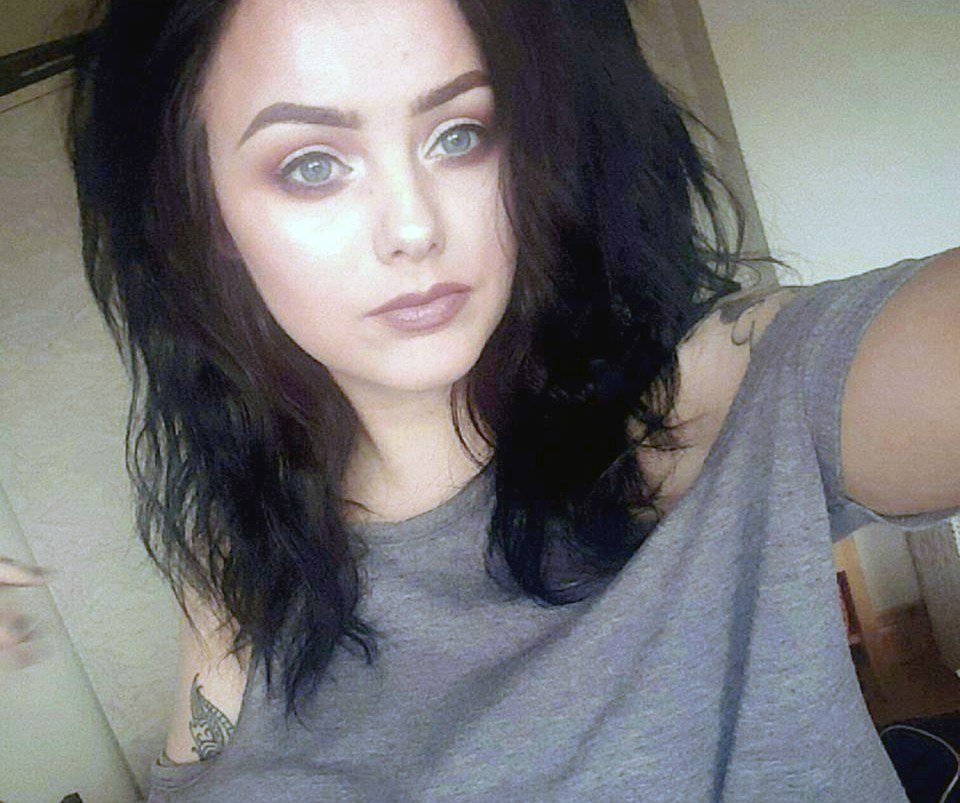 A 22 Yr old Irish woman has died after falling from Tower block of apartments balcony whilst on holiday in Tenerife.