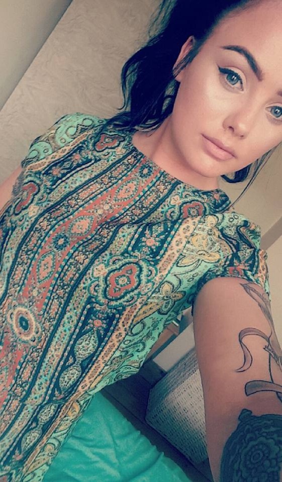 A 22 Yr old Irish woman has died after falling from Tower block of apartments balcony whilst on holiday in Tenerife.