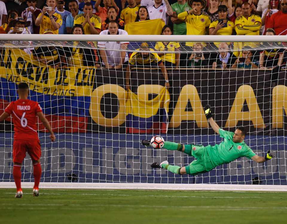 Ospina stops Trauco's penalty to give Colombia the advantage