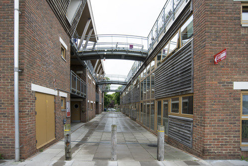 Housing association Peabody Estates said it was investigating the problem, which has also been reported to Sutton Council
