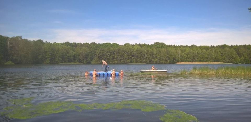 Nudist commune refugees Germany