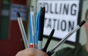 Police called to polling station after woman lends other voters PEN amid pencil conspiracy theory