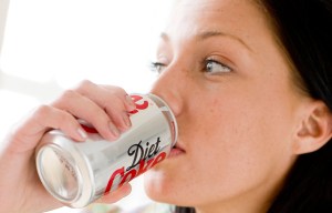 This is why your zero calorie diet drink is actually making you FAT ... by messing with your microbes