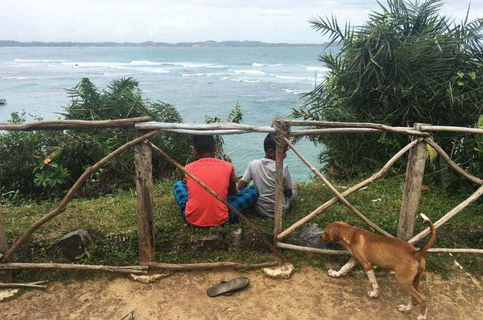 BNPS.co.uk (01202 558833) Pic: RajeenKrish/BNPS The clifftop at Weligama in Sri Lanka from which British backpacker Tom Perry fell to his death in the early hours of Saturday morning. Tom Perry plunged 80ft to his death during a late-night cliff-top walk in Sri Lanka. The 23-year-old died after landing on rocks at the foot of the sheer cliff at Weligama, a popular tourist destination on the south of the island. According to a witness, Tom had spent the evening eating and drinking at a cliff-top restaurant and bar. He and a young woman, a fellow traveller, left the Tiki restaurant at about 3am and headed towards the seaside clifftop.