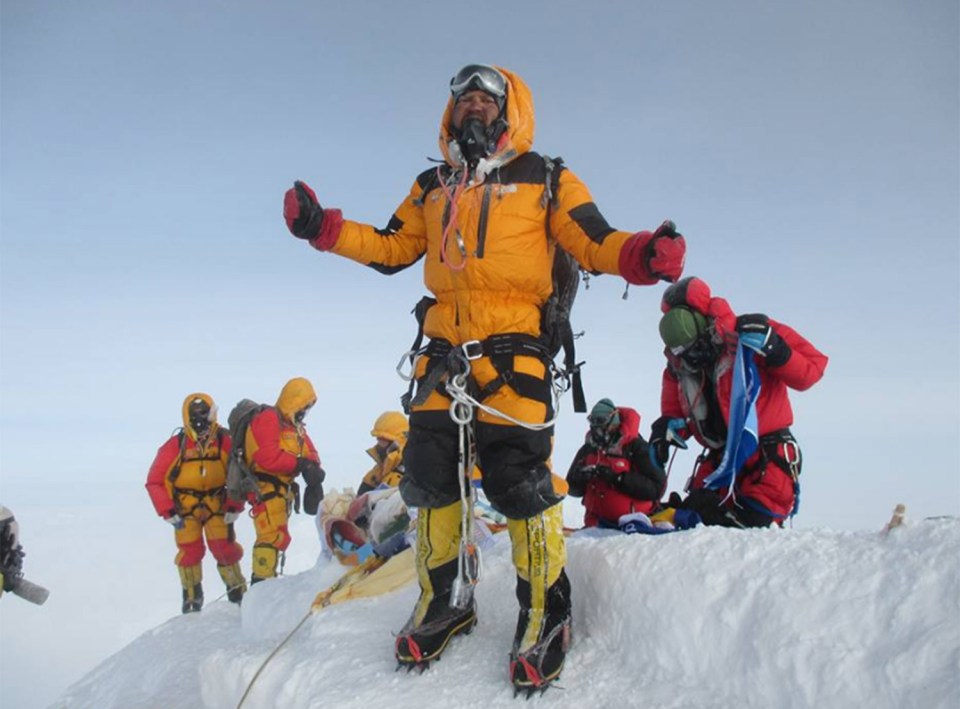  Indian couple Everest
