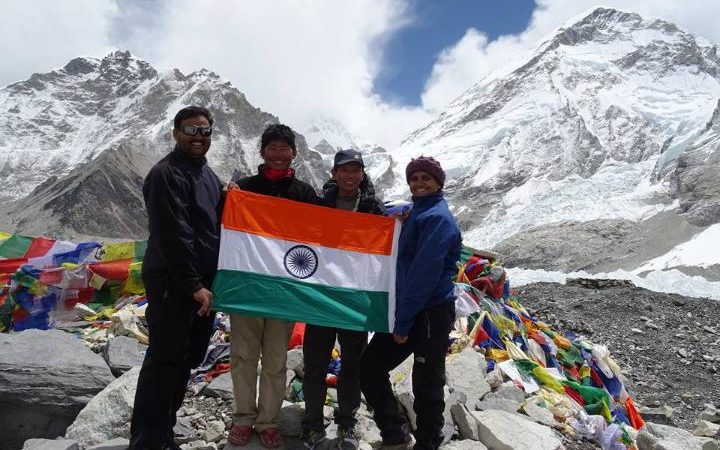 Indian couple Everest