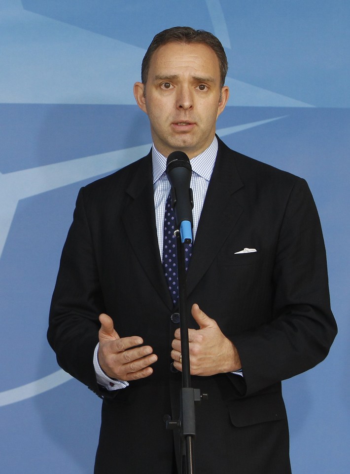 Home Office permanent secretary Mark Sedwill insisted the tens of thousands pledge remained a clear “target”
