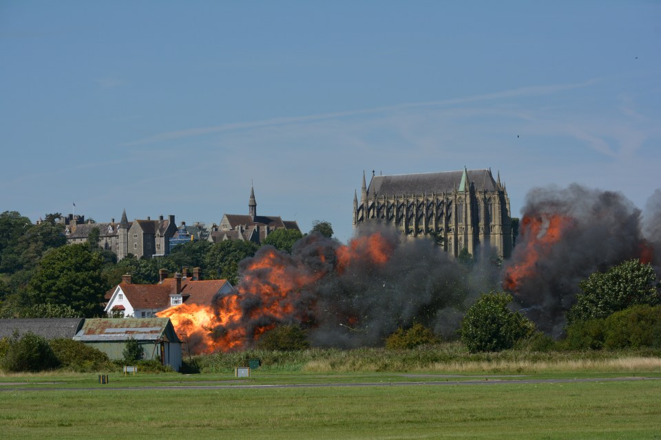 Plane crashes at Shoreham Airshow