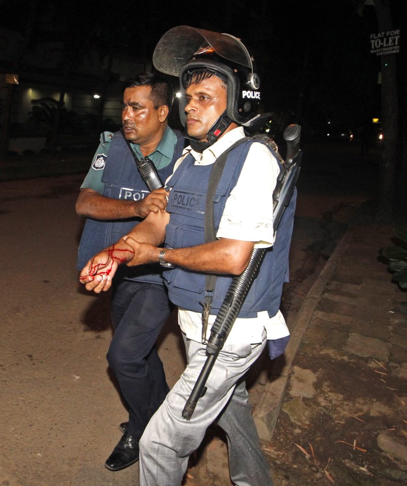 Gunmen take hostages in Dhaka restaurant