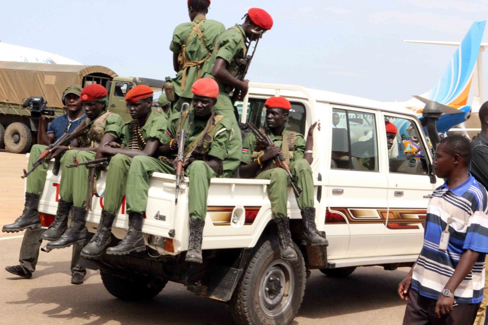 Heavy explosions shook the capital this morning as clashes between government and opposition forces entered their fifth day, witnesses say
