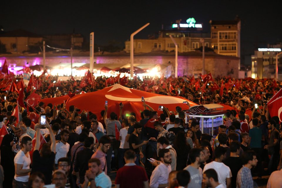The failed rebellion left 265 people dead