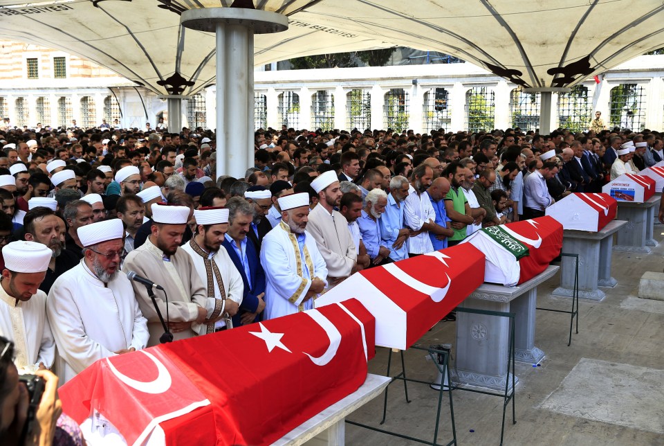 As the first funerals were held 6000 people were seized for their role in the crushed revolt