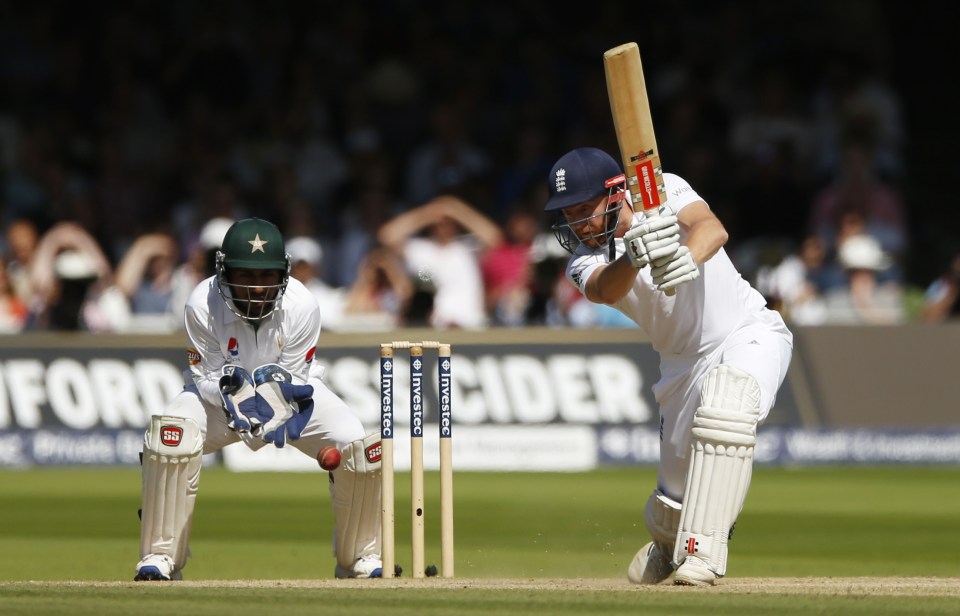 Jonny Bairstow and Ballance tried to put up a fight