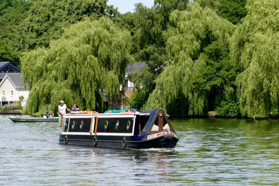 Instead of hitting the beach some took to boats along rivers to enjoy the nice weather