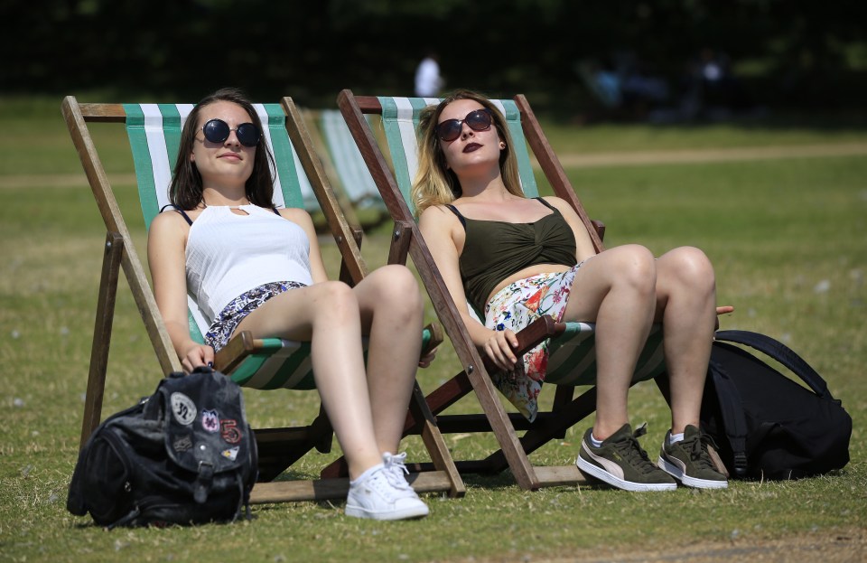 People have been making the most of the heatwave as thunderstorms will be heading south before the week is out