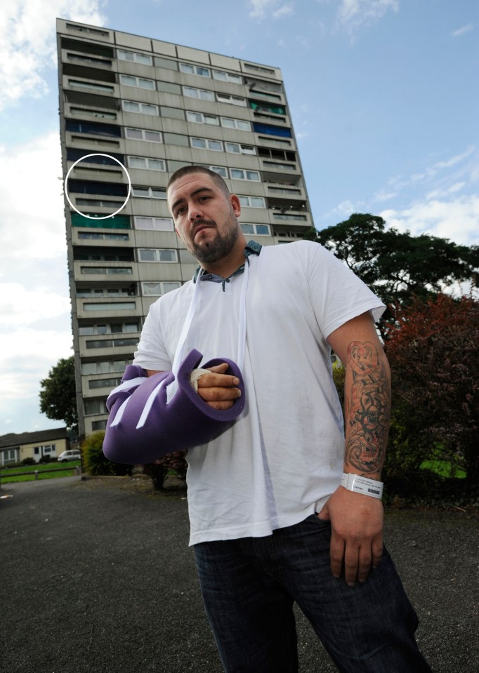 Owner Mitchel Jagger pleaded for the animal to be returned from the seventh-floor apartment (circled)