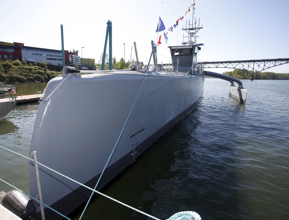The US Navy's so-called "Sea Hunter" can travel at sea for three months and is designed to sniff out enemy submarines