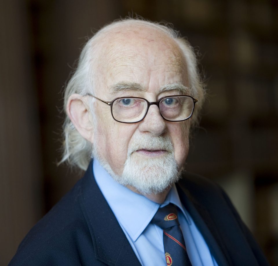 The writer of Yes, Minister, Sir Antony Jay, has died aged 86 surrounded by his family