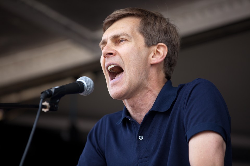 Dave Watts has accused Seumas Milne of not caring whether Labour wins the next election 