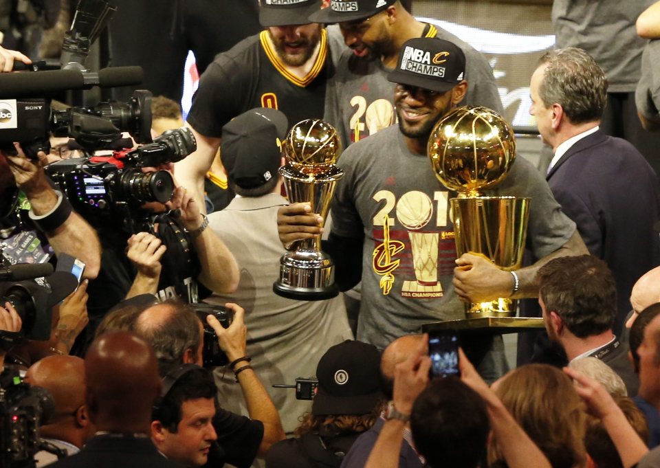 LeBron James has agreed a new deal to stay with the Cleveland Cavaliers