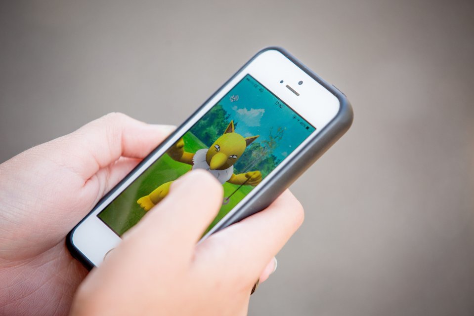 The game allows users to see creatures on their cellphone which have been projected onto real-life landmaks