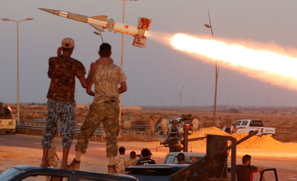 Government-backed troops have been trying to dislodge ISIS fighters with the help of SAS troops