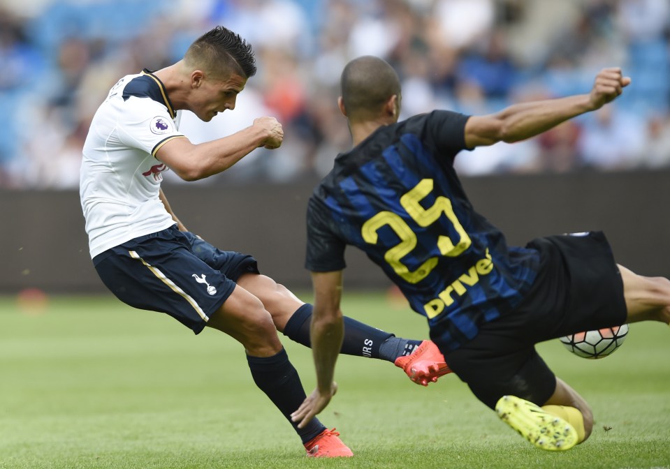 Erik Lamela strikes his stunning goal from 25 yards to make the score 2-1