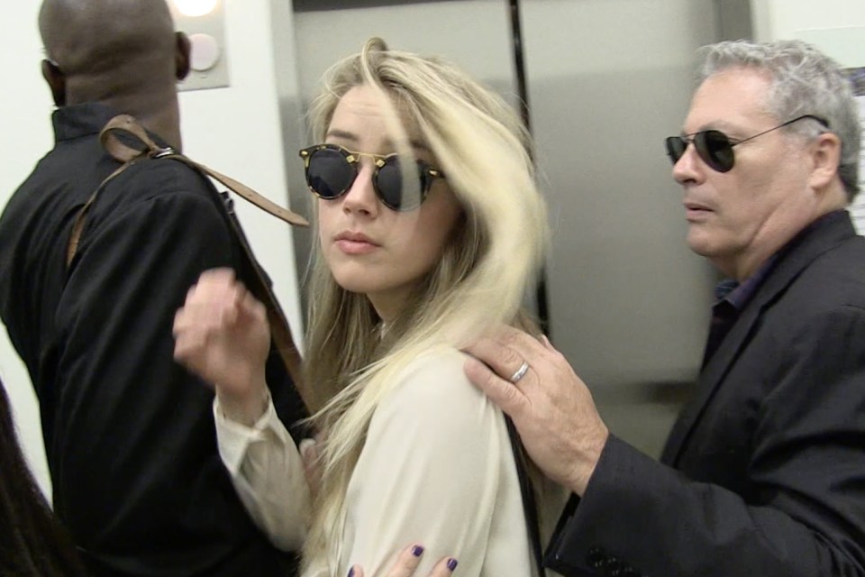 EXC: Amber Heard showed up 1 1/2 hours late for her deposition
