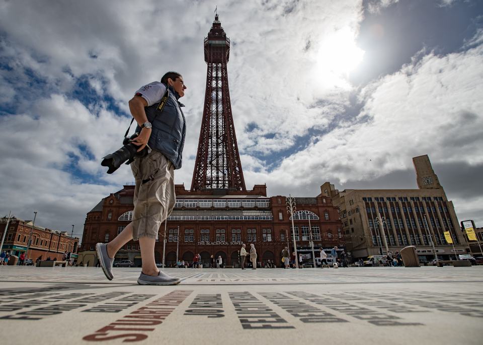 The mercury dropped to show highs of 23C as the UK braces for an 'Arctic plunge' tomorrow