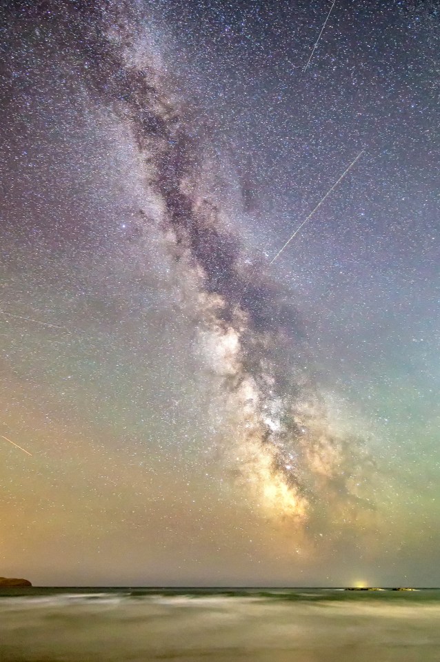 A shooting star streaks across the Milky Way in one of natures most spectacular annual events 