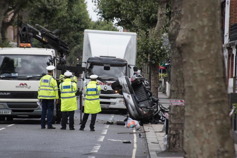 Police were pursuing the vehicle after reports of a drone being flown near Wandsworth prison