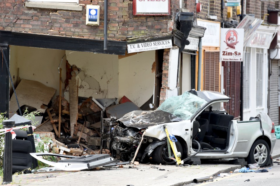 The building on High Town Road in Luton may need to be demolished over fears it is now structurally unsafe