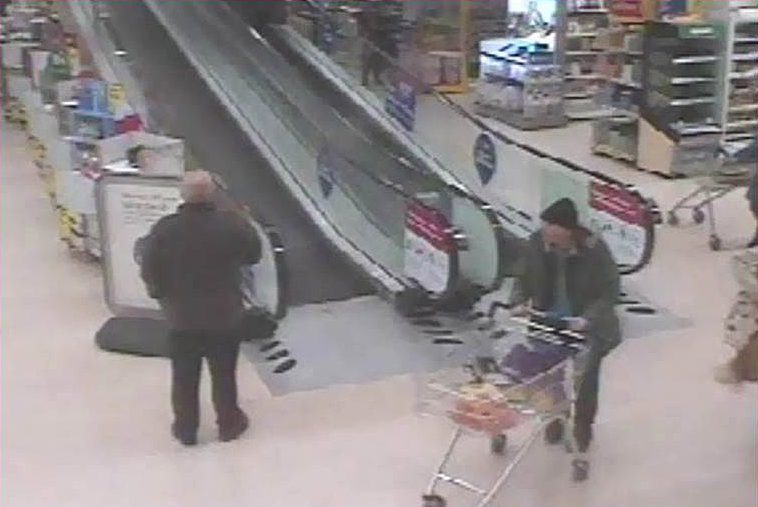 Walsh arrives at Tesco to buy the knife used in the murder