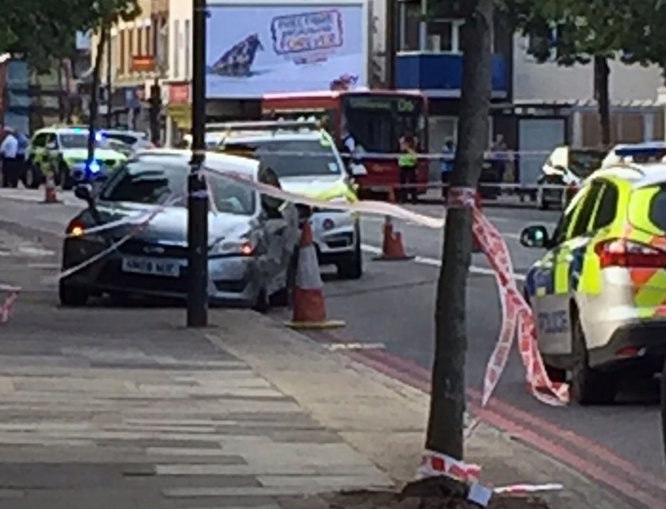 Mile End armed incident