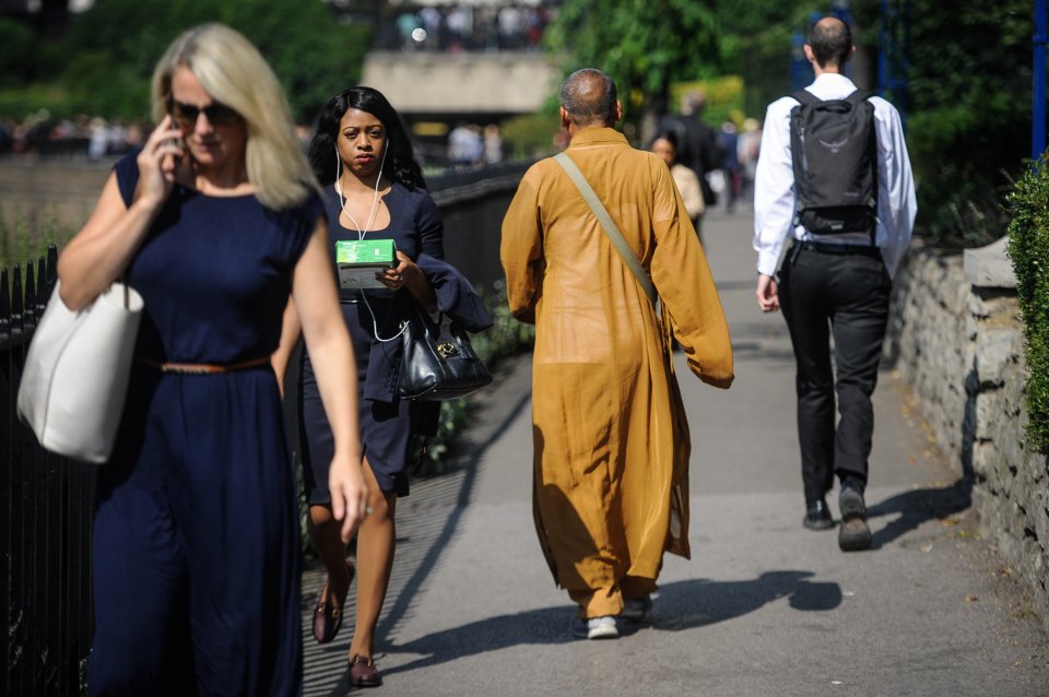Fake monks in London