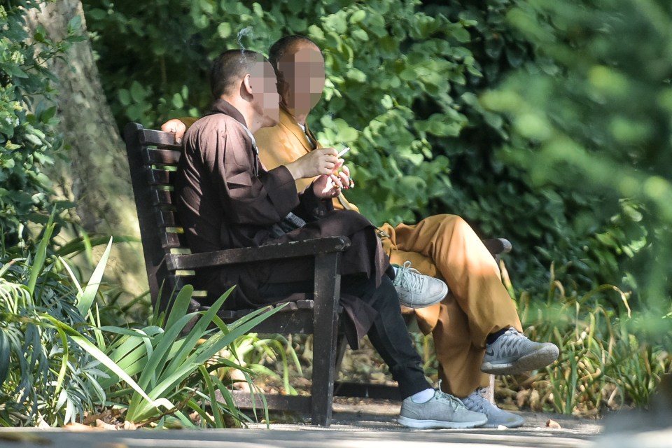 Fake monks in London