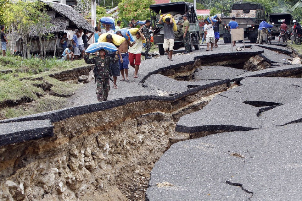 A 6.9-magnitude earthquake aftermath in Central Philippines