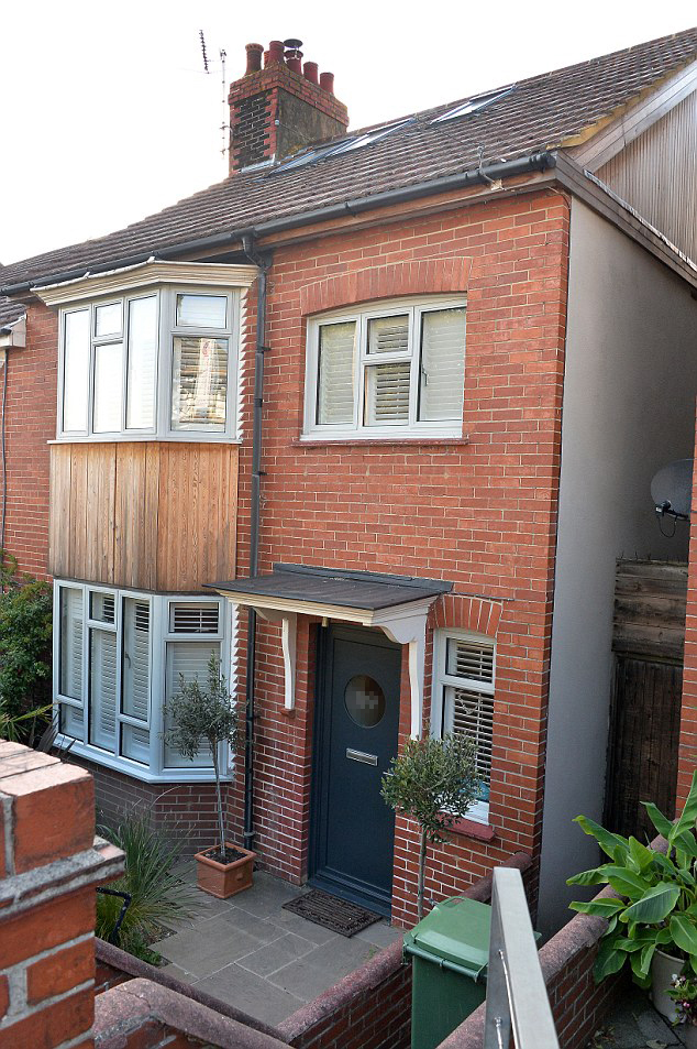 Sam Tarry's Brighton home